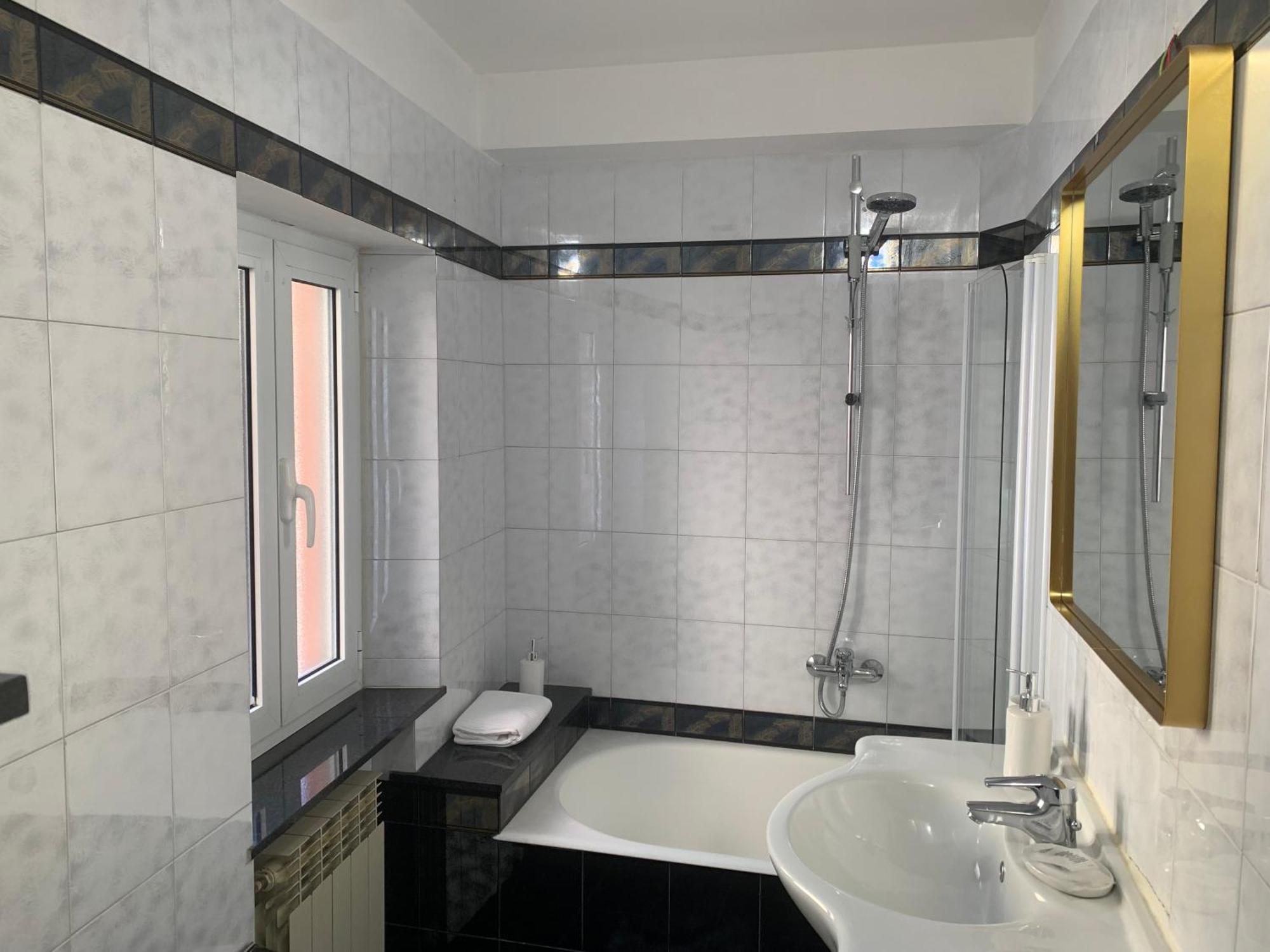 The First Colombo Brignole XX Settembre Apartment Genoa Exterior photo